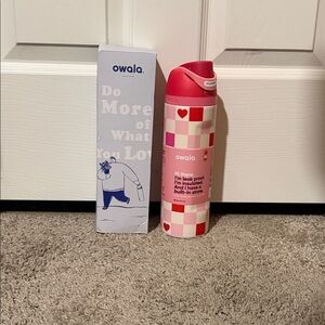 Owala- Pink and White With Hearts 24oz Insulated Water Bottle